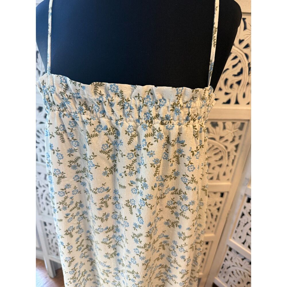 Woman New With Tags Size Large White Floral Sundress By The River